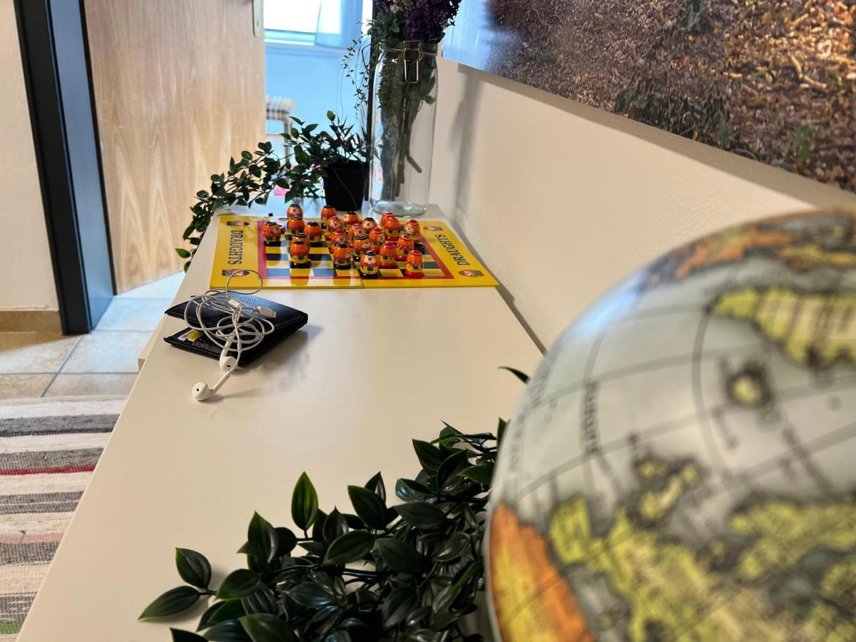 Mitten Im Zentrum Ferienwohnungen Mit Sonniger Terrasse Telfs Eksteriør billede